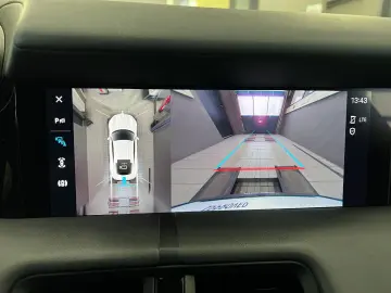 PORSCHE Taycan Turbo   Burmester   Beifahrerdisplay