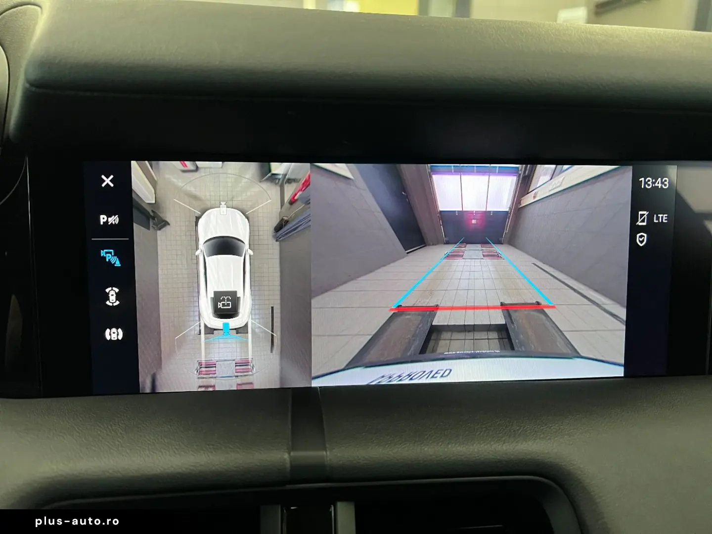 PORSCHE Taycan Turbo   Burmester   Beifahrerdisplay