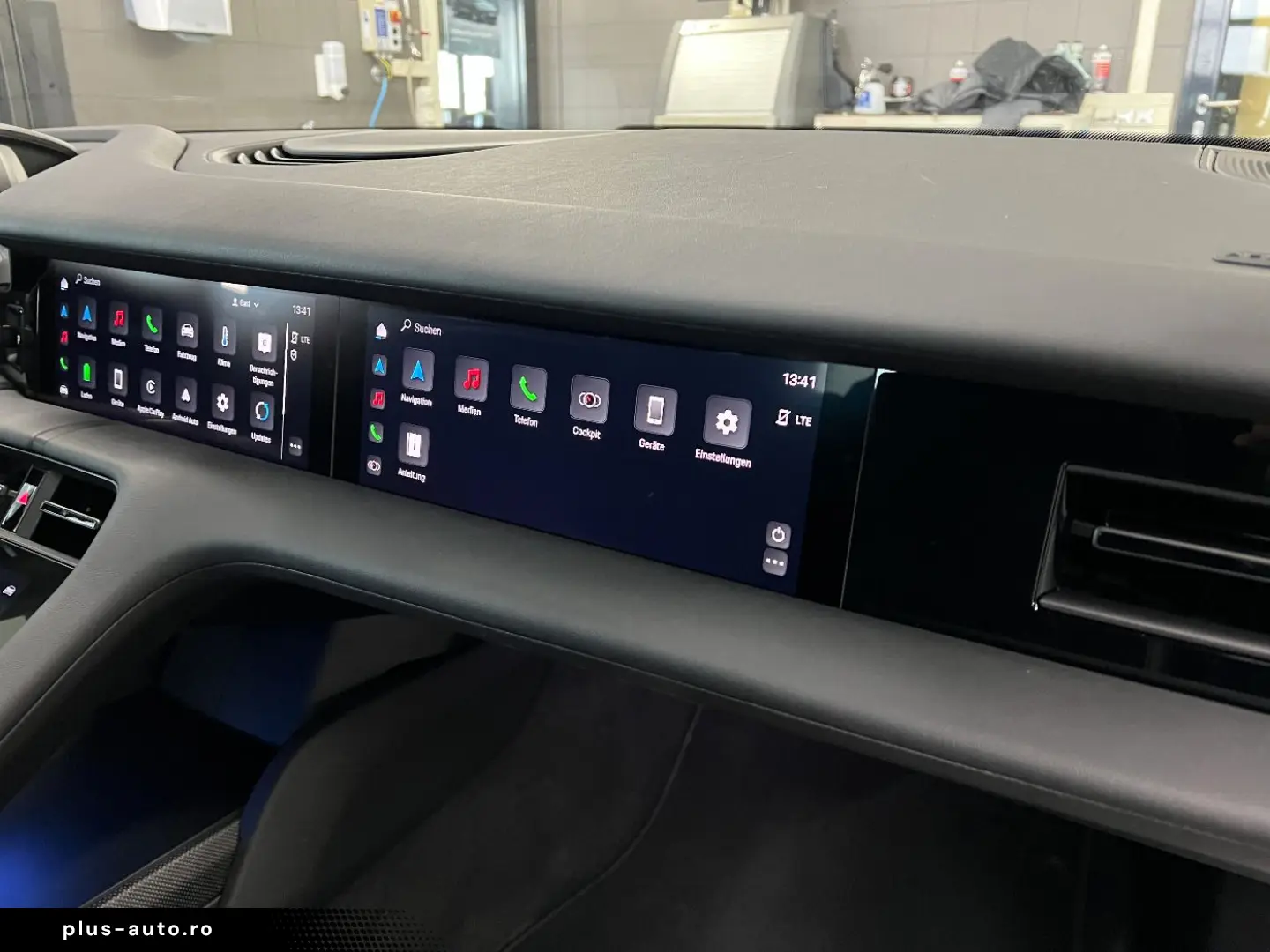 PORSCHE Taycan Turbo   Burmester   Beifahrerdisplay