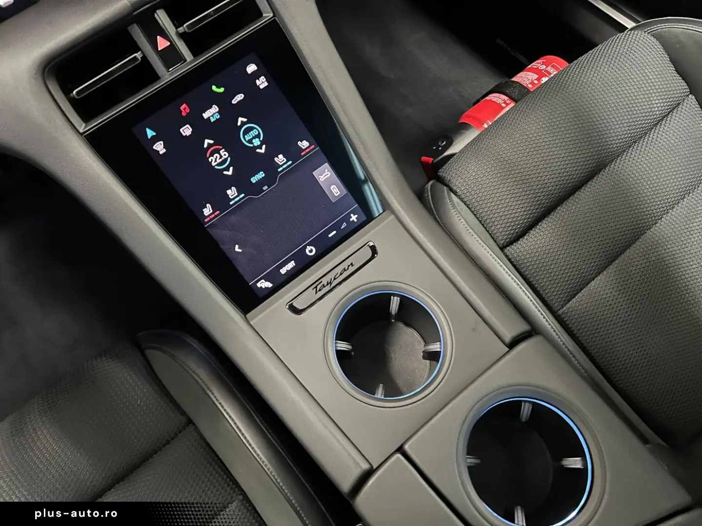 PORSCHE Taycan Turbo   Burmester   Beifahrerdisplay