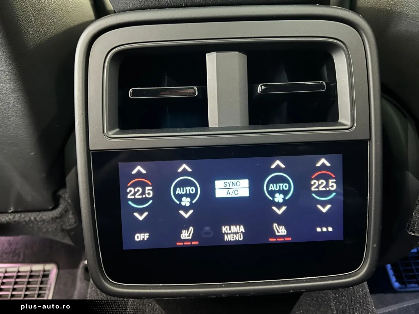 PORSCHE Taycan Turbo   Burmester   Beifahrerdisplay