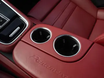 PORSCHE Panamera Turbo S SportDesign Paket Pano Matrix