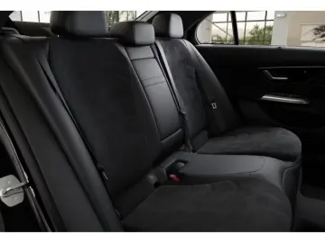 Mercedes-Benz E 200 AMG-Sport LED 360 Totw Distr