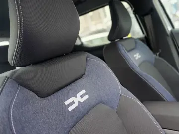 Dacia Duster Hybrid 140 Journey - autovehicul nou 0km