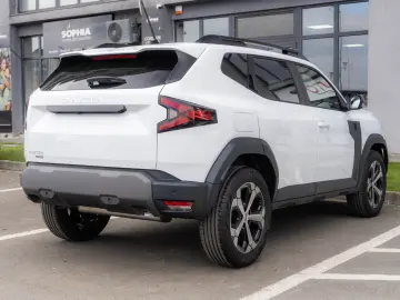 Dacia Duster Hybrid 140 Journey - autovehicul nou 0km