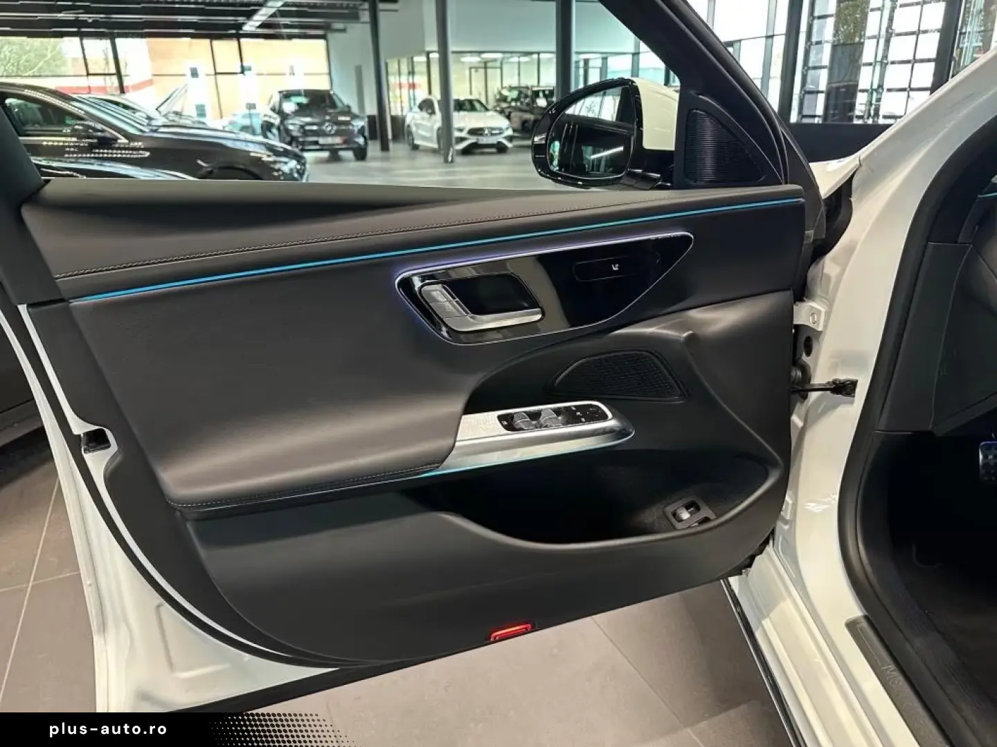 Mercedes-Benz E 300 e AMG LED MBUX 360 KAM