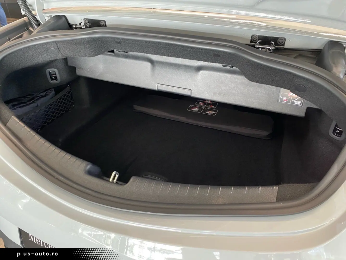 MERCEDES-BENZ CLE 200 Cabrio  AMG NIGHT AHK MEMO RFK SHZ LED