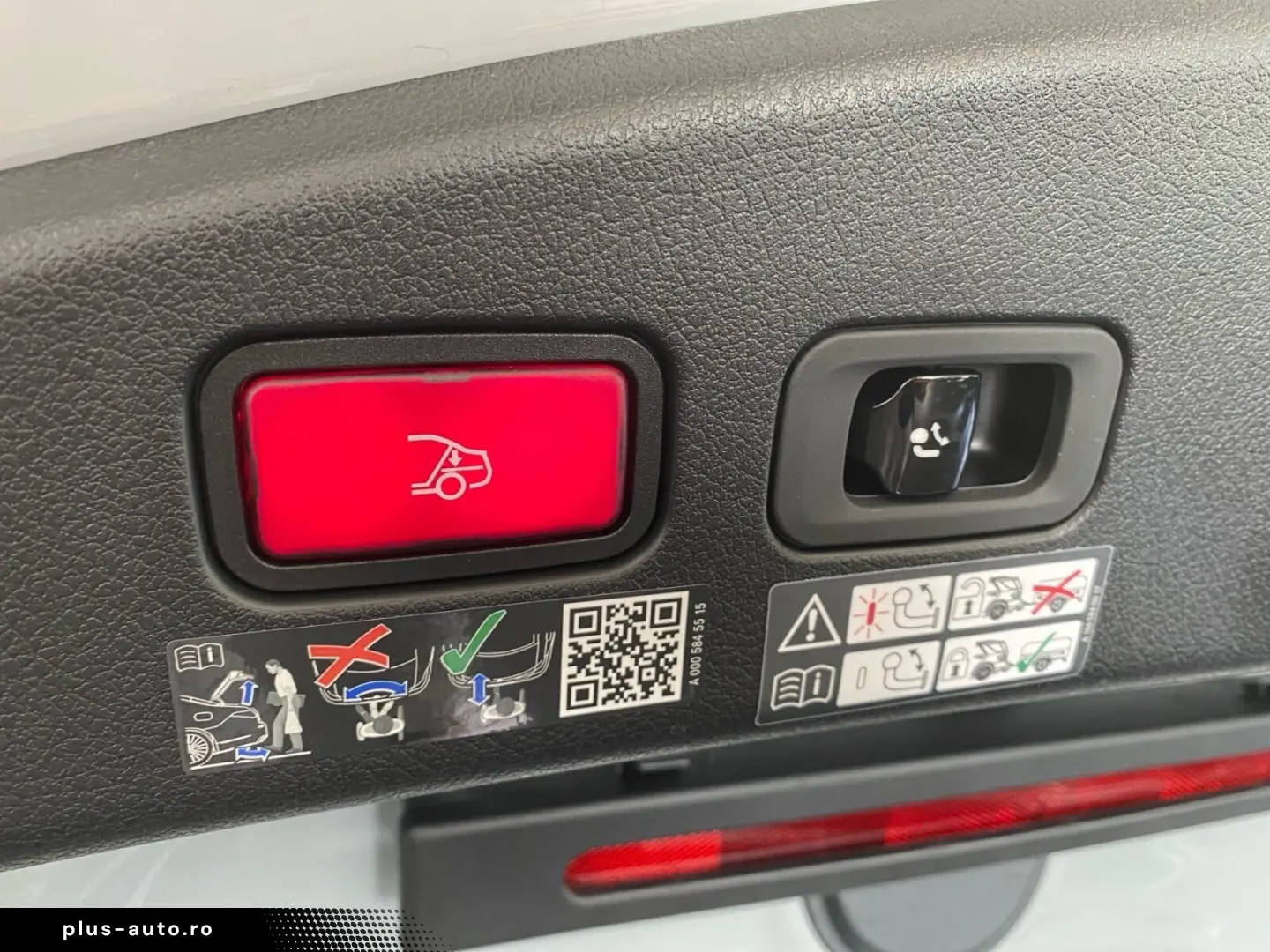 MERCEDES-BENZ CLE 200 Cabrio  AMG NIGHT AHK MEMO RFK SHZ LED