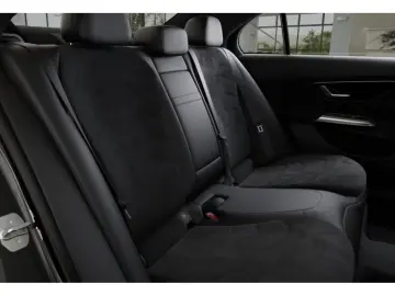 Mercedes-Benz E 200 AMG-Sport LED Cam Night Distr