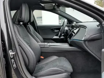 Mercedes-Benz E 200 AMG ADV DISTRONIC CAM TOTW