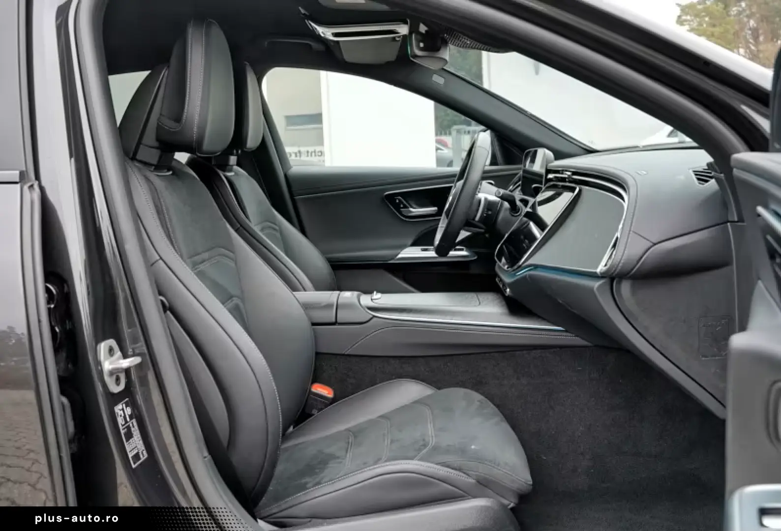 Mercedes-Benz E 200 AMG ADV DISTRONIC CAM TOTW