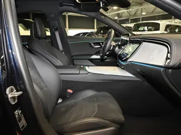 Mercedes-Benz E 200 AMG Sport Advanced  Distr. LED