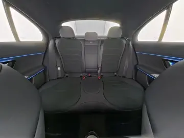 Mercedes-Benz E 200 AMG Night Distr MBUX Kamera