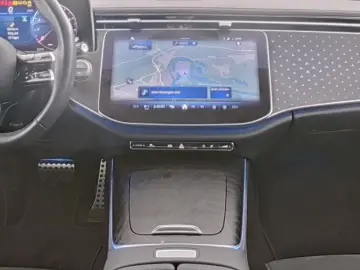 Mercedes-Benz E 200 AMG Night Distr MBUX Kamera