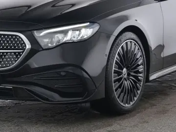 Mercedes-Benz E 200 AMG Night Distr MBUX Kamera
