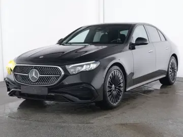 Mercedes-Benz E 200 AMG Night Distr MBUX Kamera