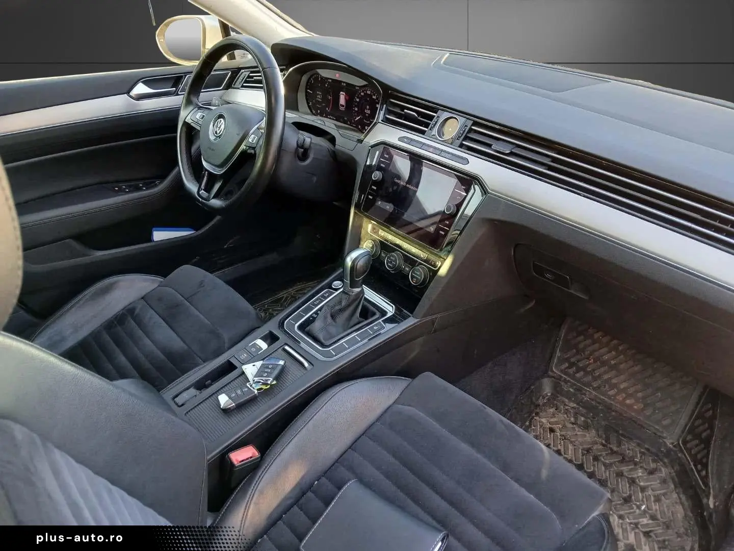 Volkswagen Passat Variant 2 0 TDI BMT DSG  Highline