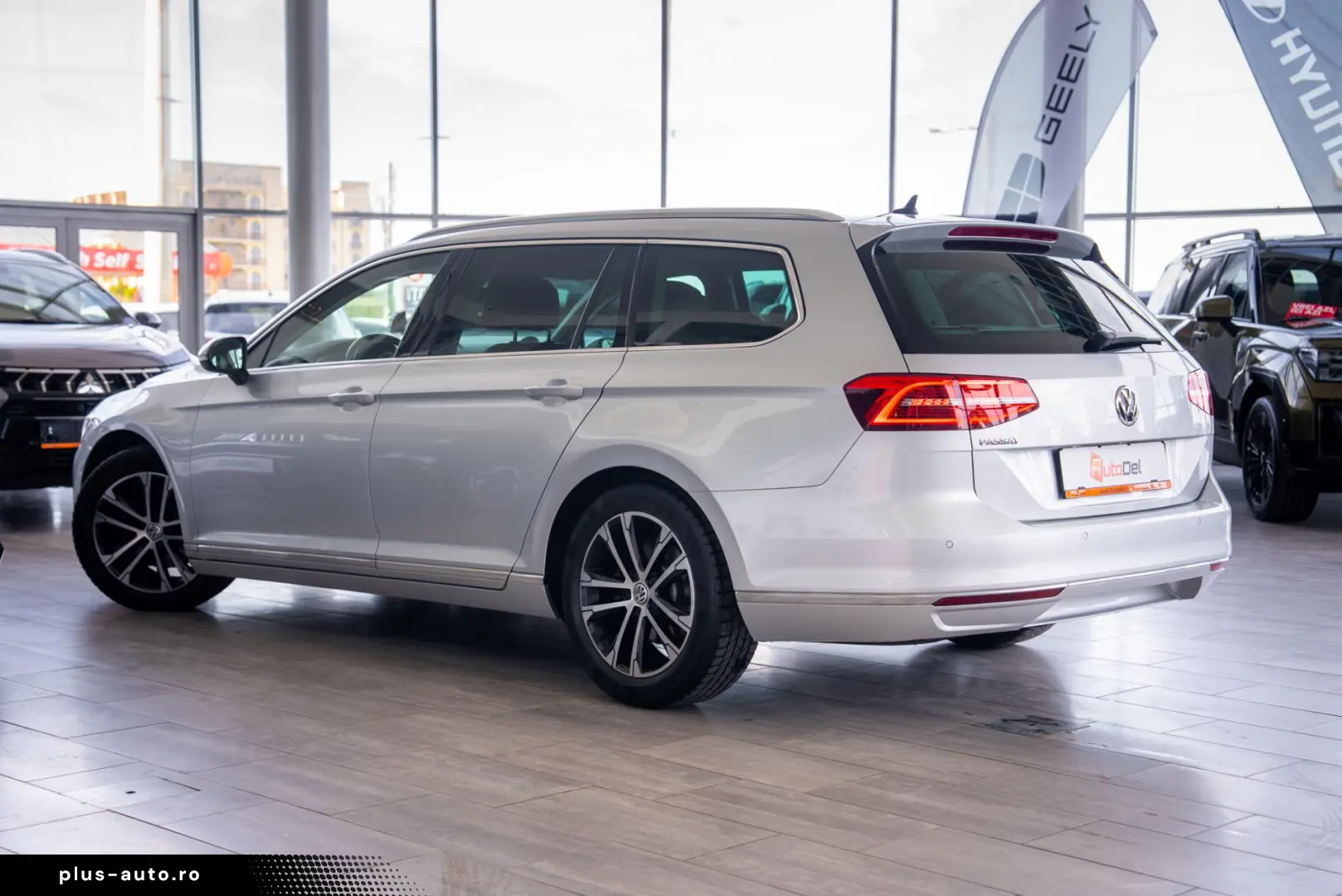 Volkswagen Passat Variant 2 0 TDI BMT DSG  Highline