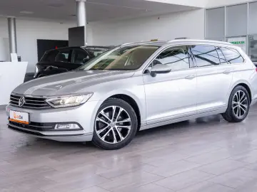 Volkswagen Passat Variant 2 0 TDI BMT DSG  Highline