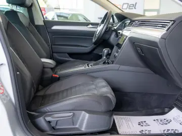 Volkswagen Passat Variant 2 0 TDI BMT DSG  Highline