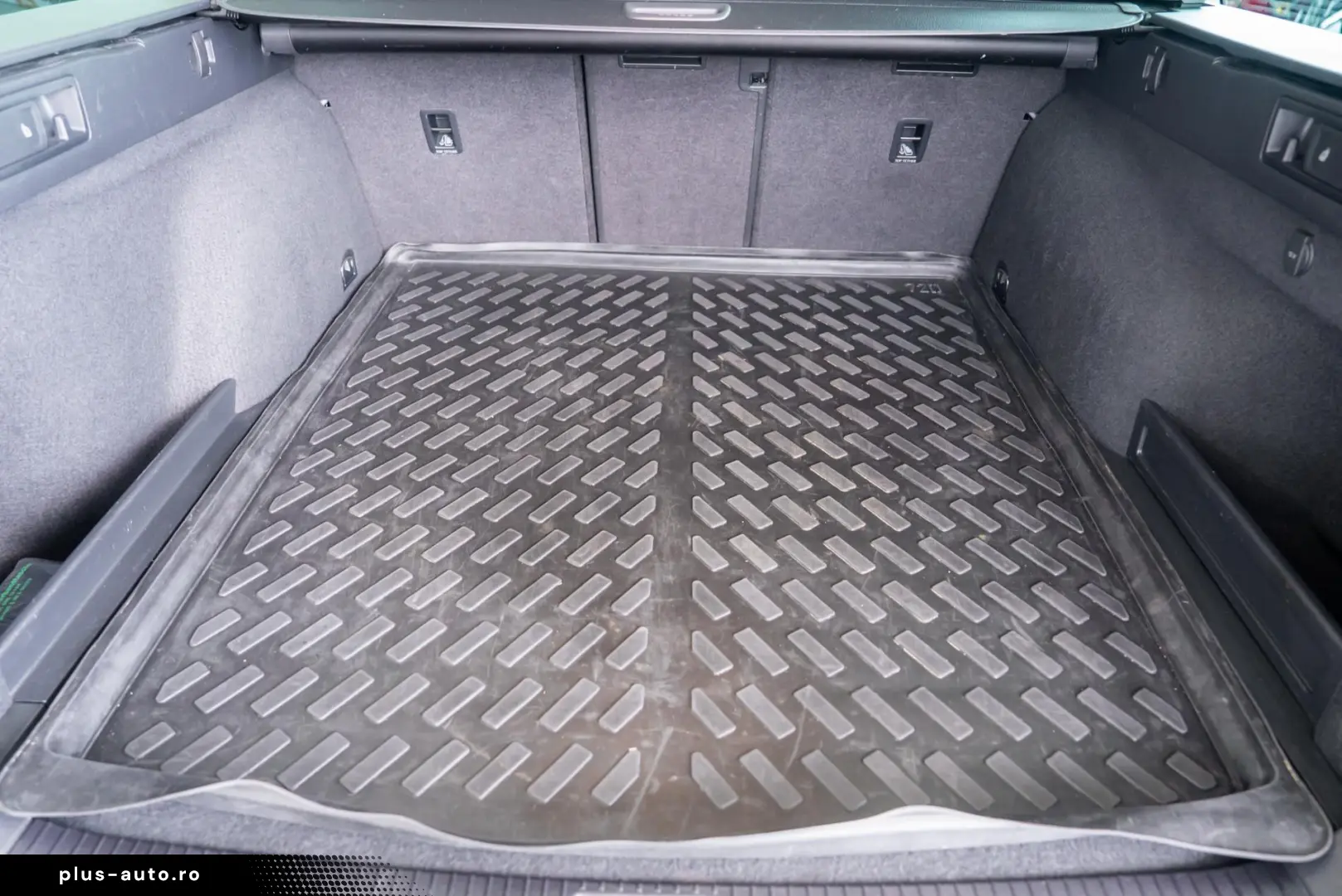 Volkswagen Passat Variant 2 0 TDI BMT DSG  Highline