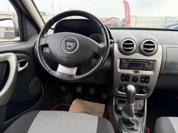 Dacia Duster 1.6i GPL 2013