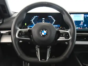 BMW 520d xDrive M Sport Pro ACC Pano LED 360  AHK