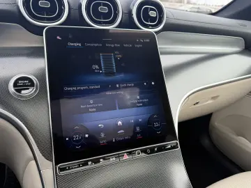 Mercedes-Benz GLC 300e -4X4  Burmaster Ventilatie Panoramic