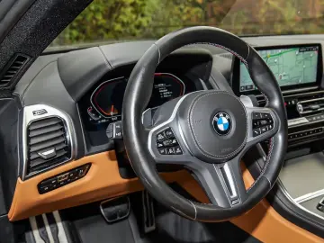 BMW M850i xDrive Gran Coupé HUD PANO ACC RFK NAVI
