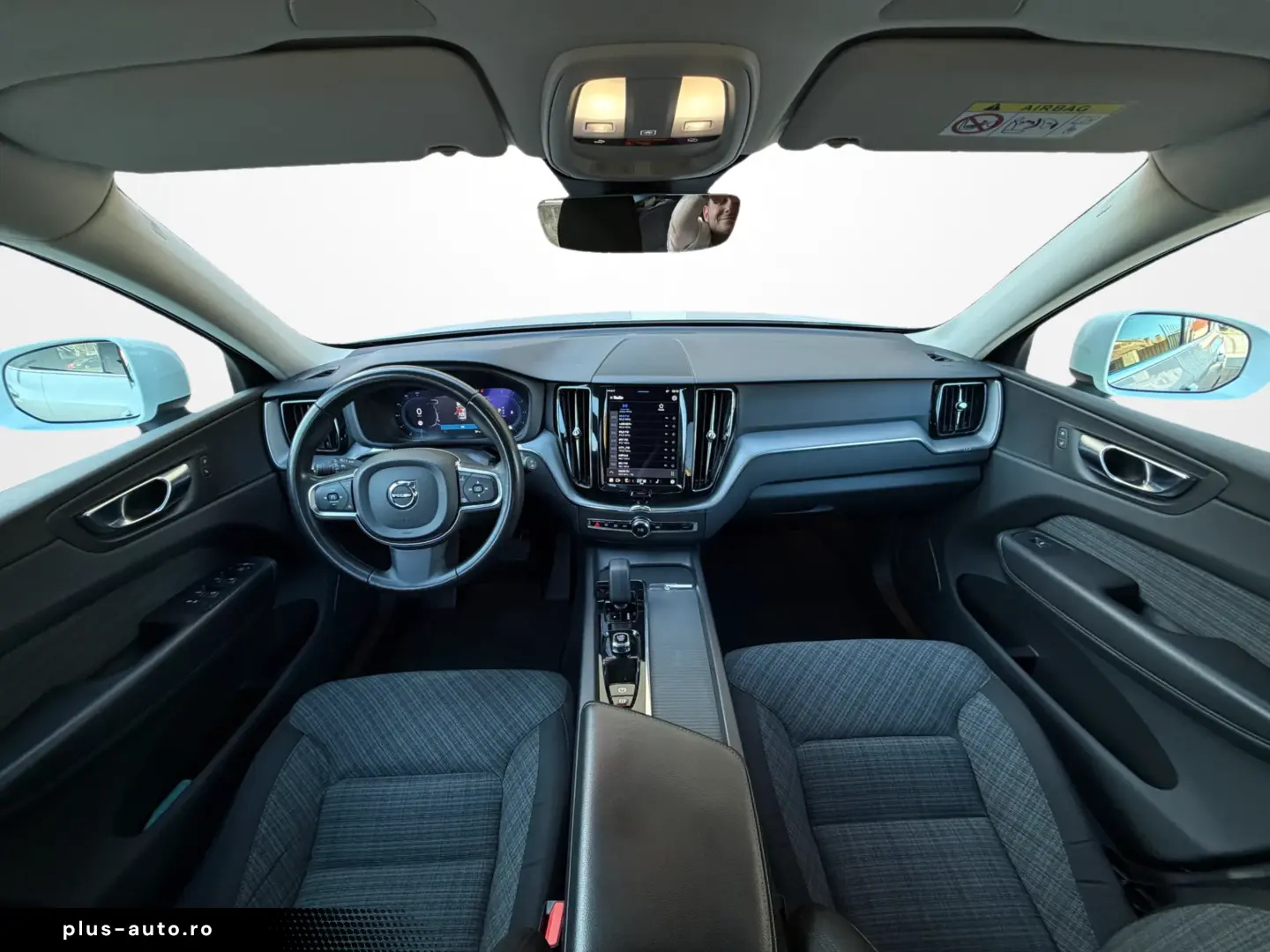 Volvo XC60 B4 AWD 2023  TVA deductibil  garantie