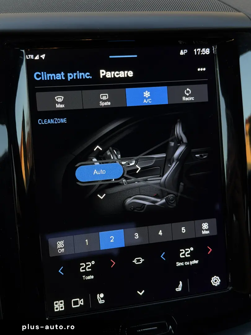 Volvo XC60 B4 AWD 2023  TVA deductibil  garantie