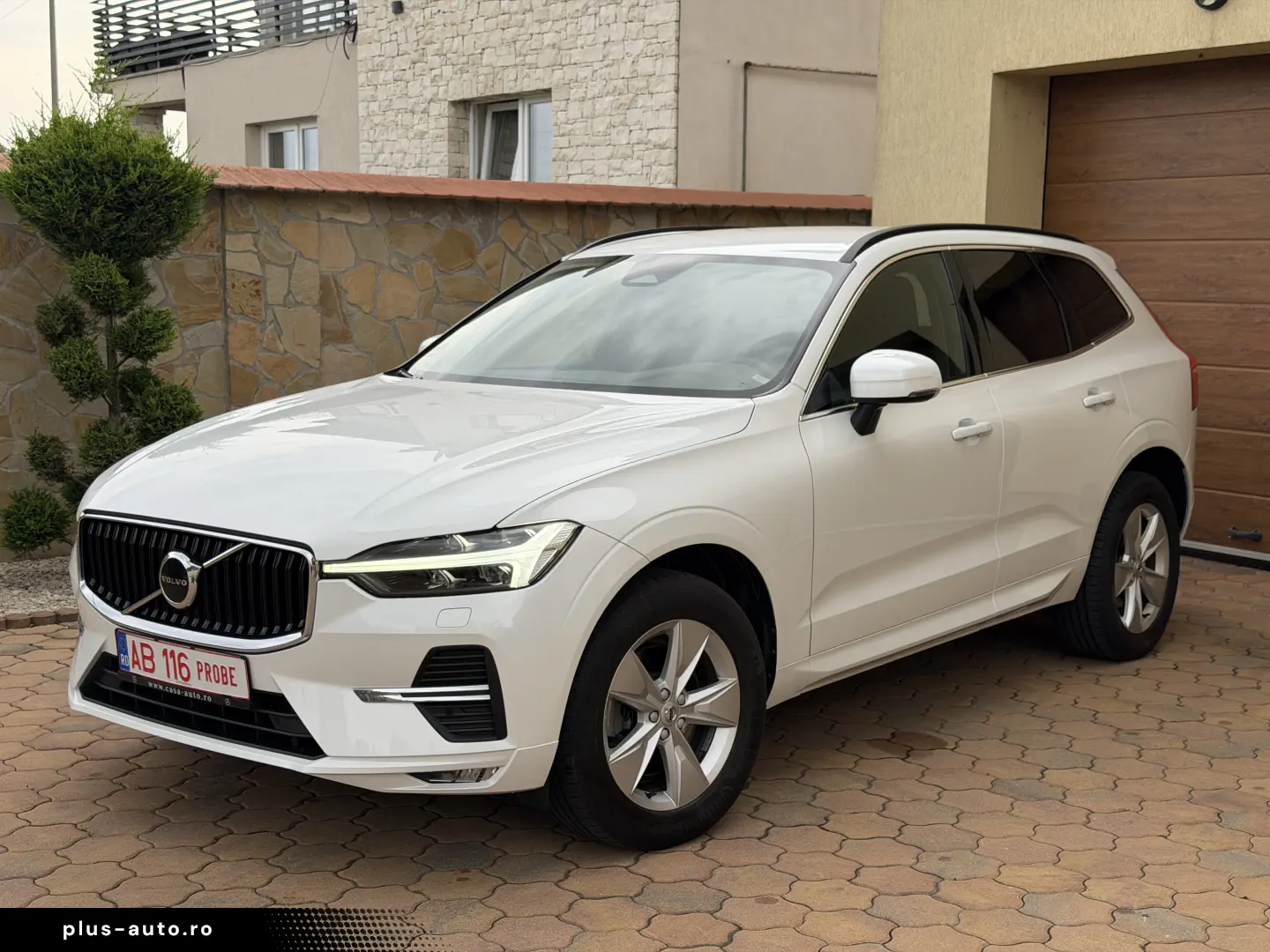 Volvo XC60 B4 AWD 2023  TVA deductibil  garantie