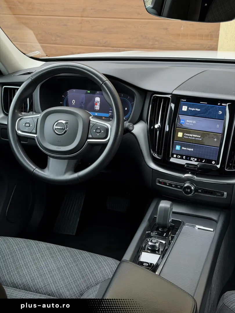 Volvo XC60 B4 AWD 2023  TVA deductibil  garantie
