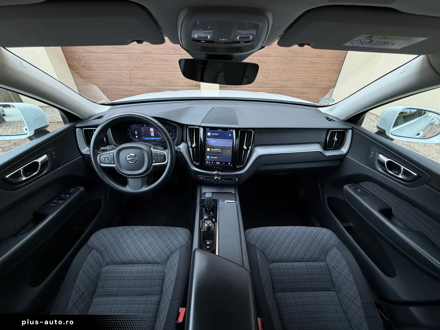 Volvo XC60 B4 AWD 2023  TVA deductibil  garantie
