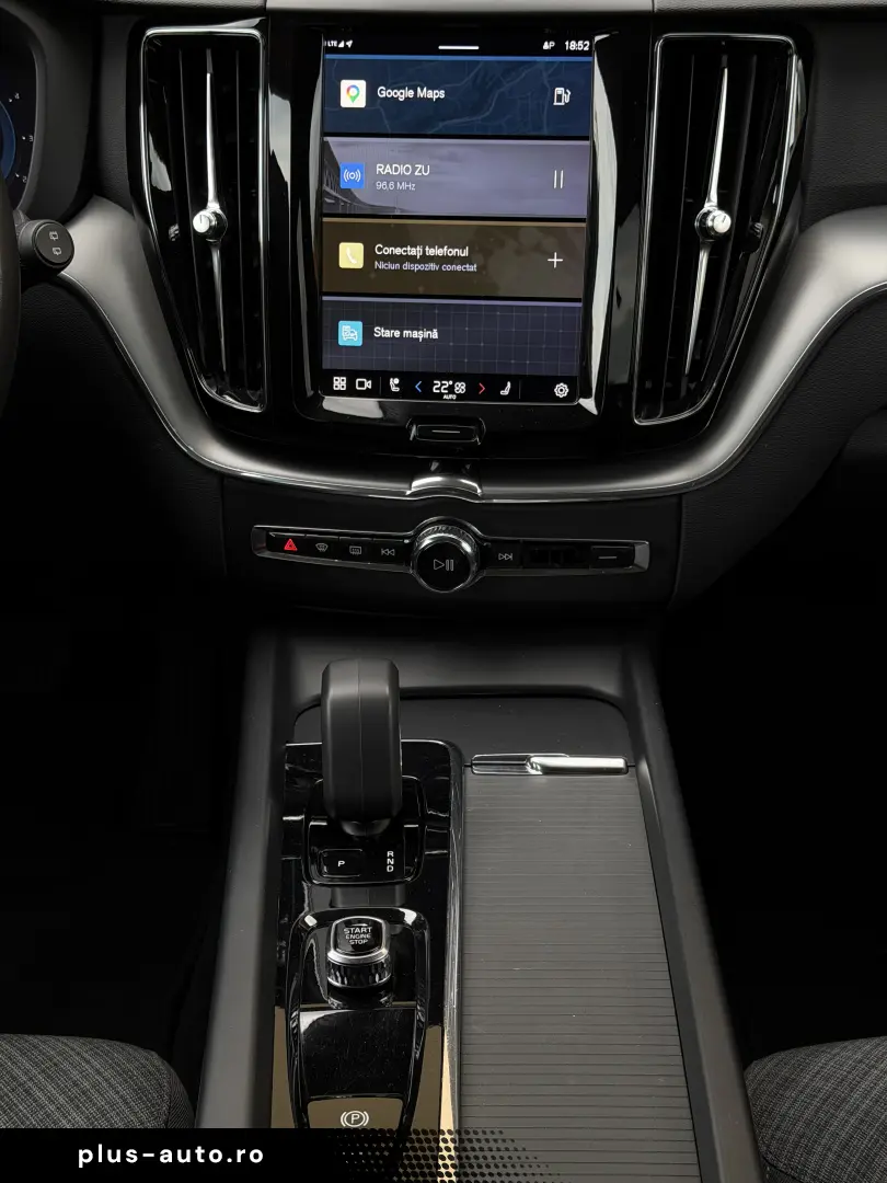 Volvo XC60 B4 AWD 2023  TVA deductibil  garantie