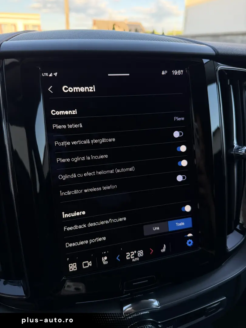Volvo XC60 B4 AWD 2023  TVA deductibil  garantie