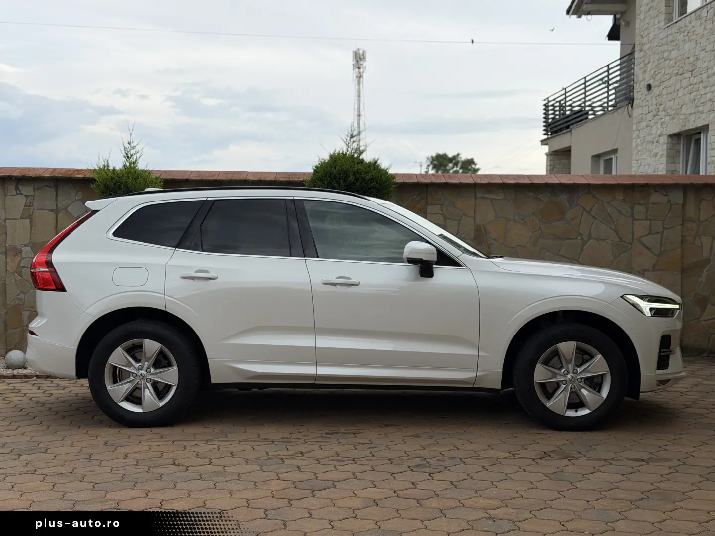 Volvo XC60 B4 AWD 2023  TVA deductibil  garantie