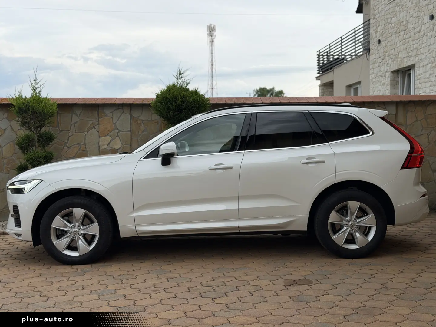 Volvo XC60 B4 AWD 2023  TVA deductibil  garantie