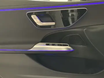 Mercedes-Benz E 200 AMG-L  Night LED Keyless