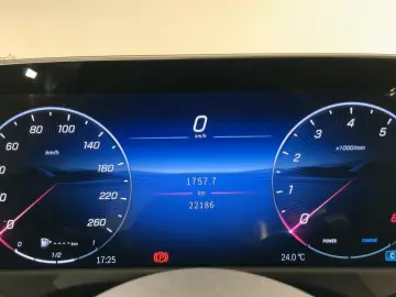 Mercedes-Benz E 200 AMG-L  Night LED Keyless