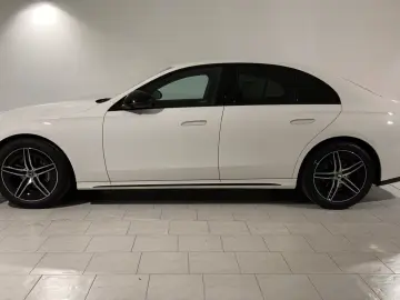 Mercedes-Benz E 200 AMG-L  Night LED Keyless