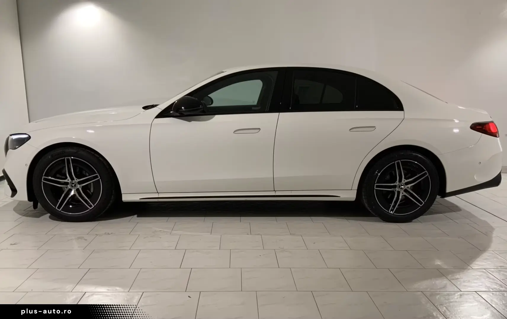 Mercedes-Benz E 200 AMG-L  Night LED Keyless