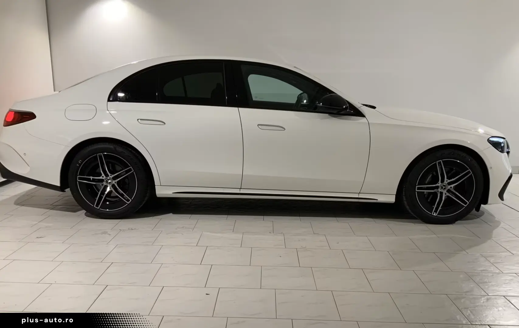 Mercedes-Benz E 200 AMG-L  Night LED Keyless