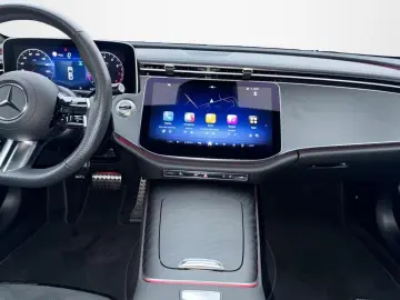 Mercedes-Benz E 200 AMG ADV NIGHT KEYLESS DISTRO