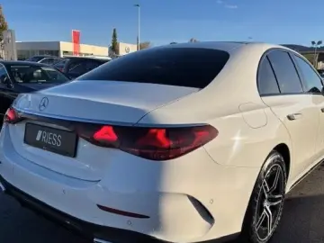 Mercedes-Benz E 300 e Limo AMG Sport Distr Navi LED