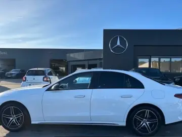 Mercedes-Benz E 300 e Limo AMG Sport Distr Navi LED