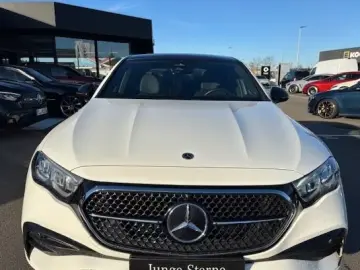Mercedes-Benz E 300 e Limo AMG Sport Distr Navi LED