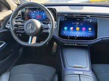 Mercedes-Benz E 300 e Limo AMG Sport Distr Navi LED