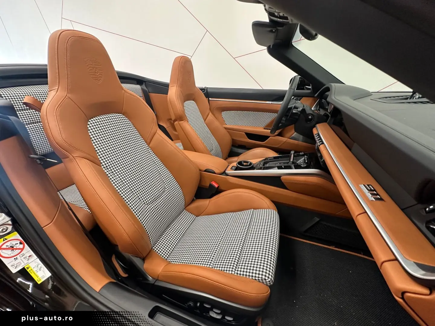 PORSCHE 911 Turbo S  HERITAGE inter.  BURMEST. PTS color