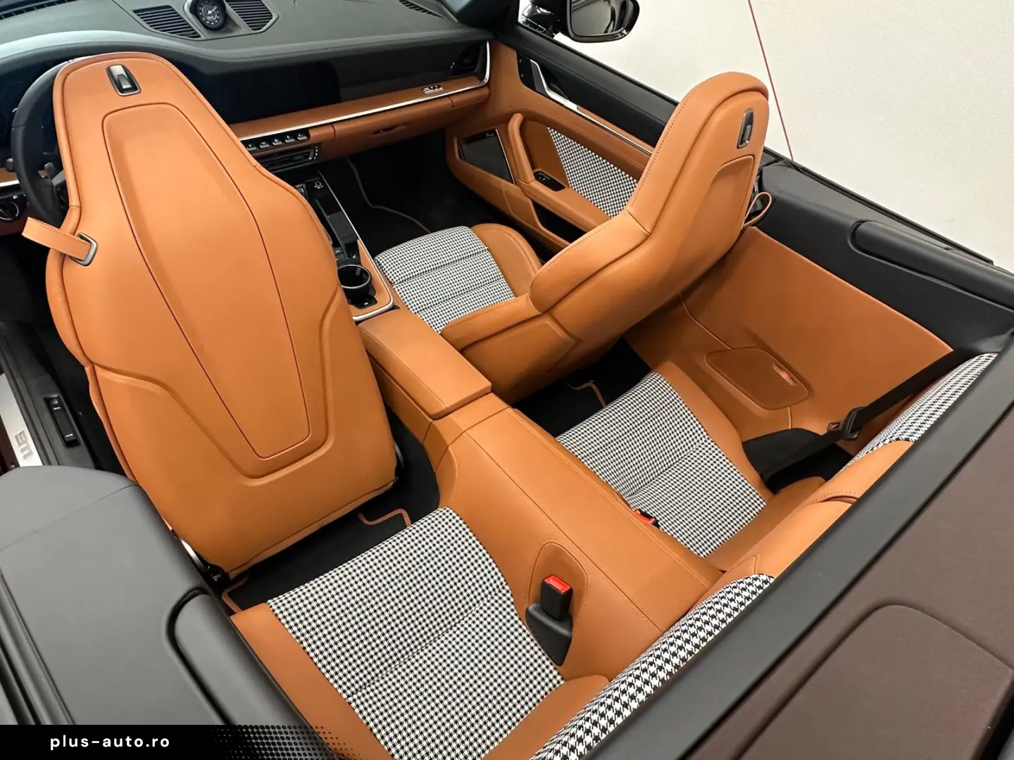 PORSCHE 911 Turbo S  HERITAGE inter.  BURMEST. PTS color